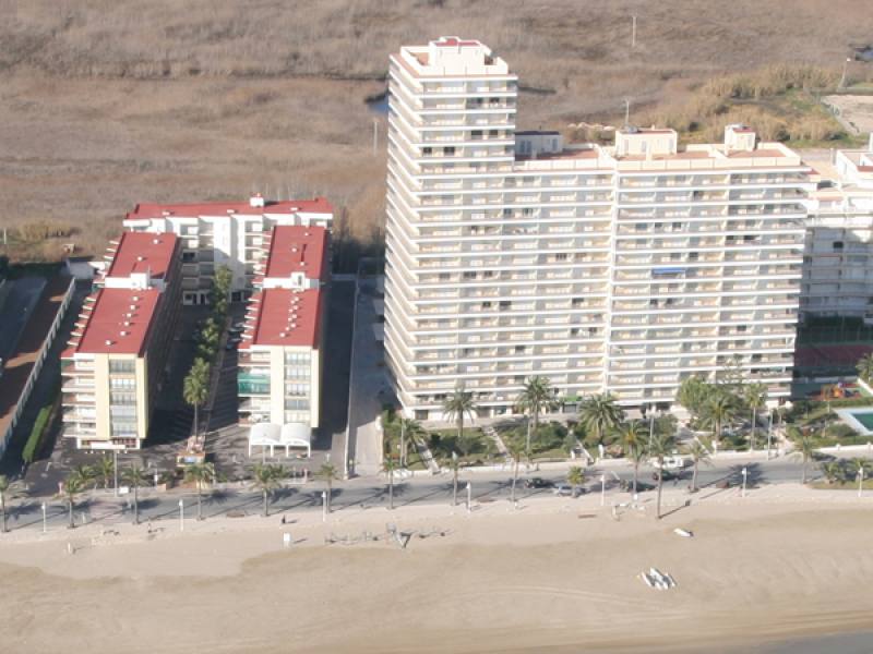 Fachada junto Torre IRTA